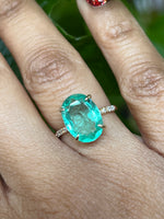 14K Gold 3.25 ctw Oval Colombian Emerald Ring