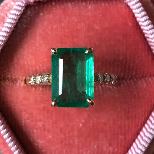 14K Gold 3.5 Carat Emerald and Diamond Ring