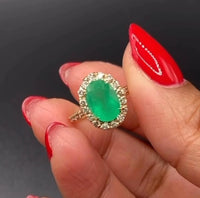 2 carat Oval Colombian Emerald ring