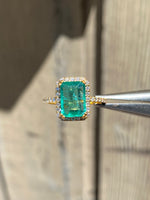 14K Gold 2 Carat Emerald and Diamond Ring